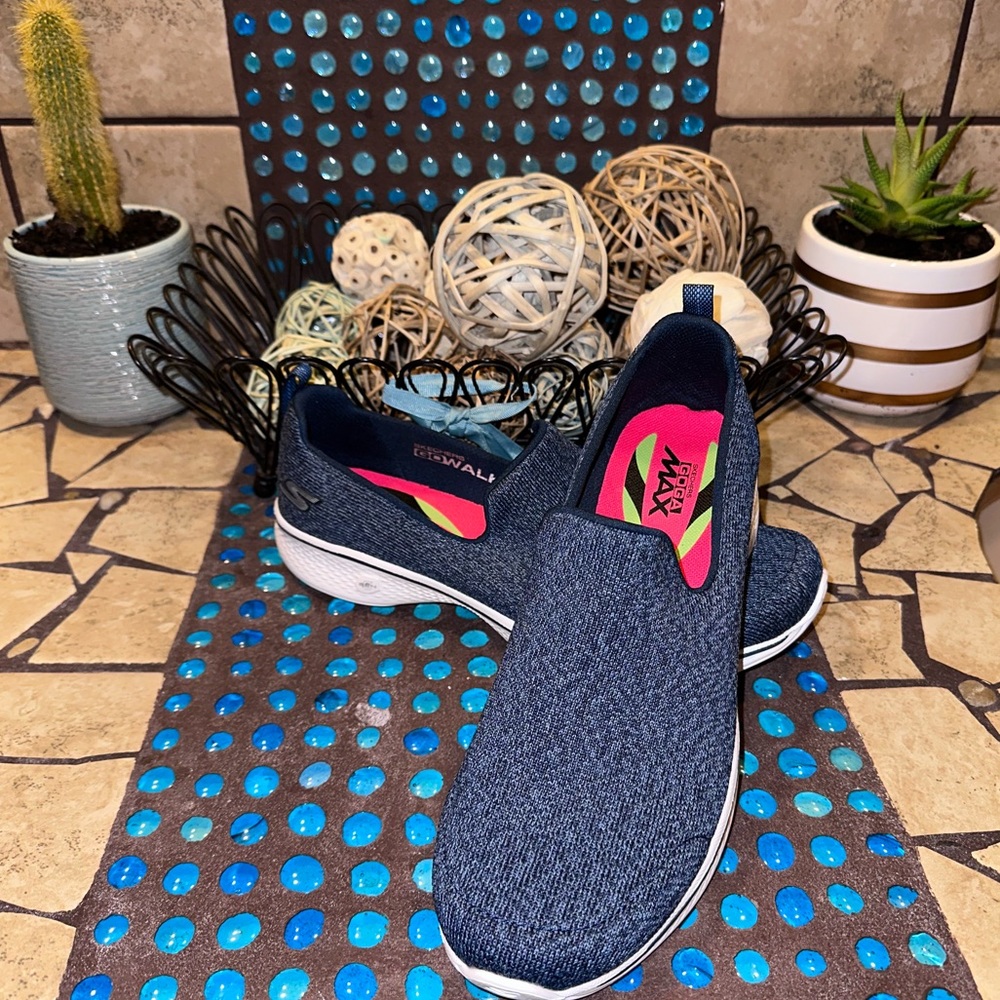 Women’s Go Walk Skechers